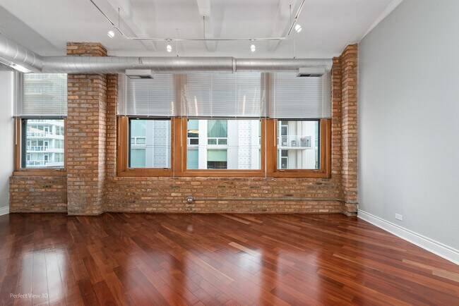 Building Photo - 801 S Wells St