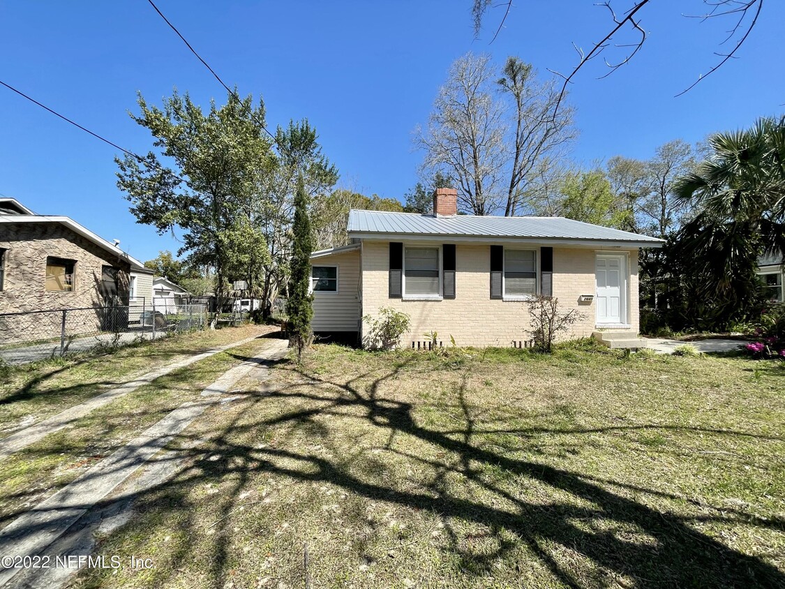2649 Lake Shore Blvd, Jacksonville, FL 32210 House Rental in