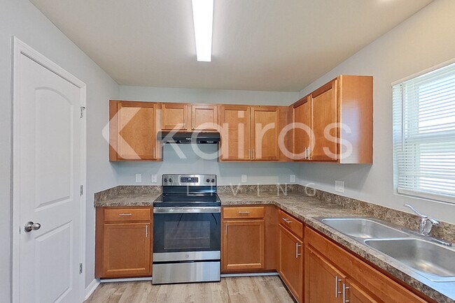 Foto del edificio - 305 NE 23rd Terrace