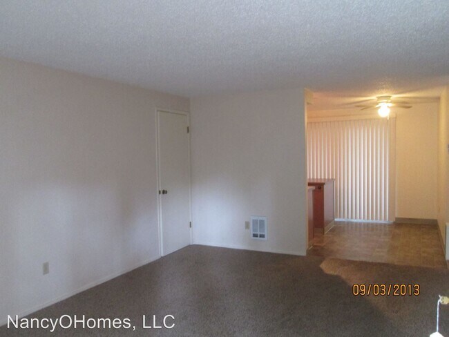 Foto del edificio - 2 br, 1 bath Apartment - 1518 W St