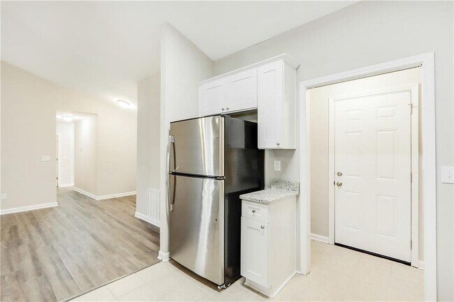 Foto del edificio - 7032 N Shore Dr