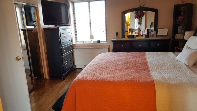 Foto del edificio - 420 64th St