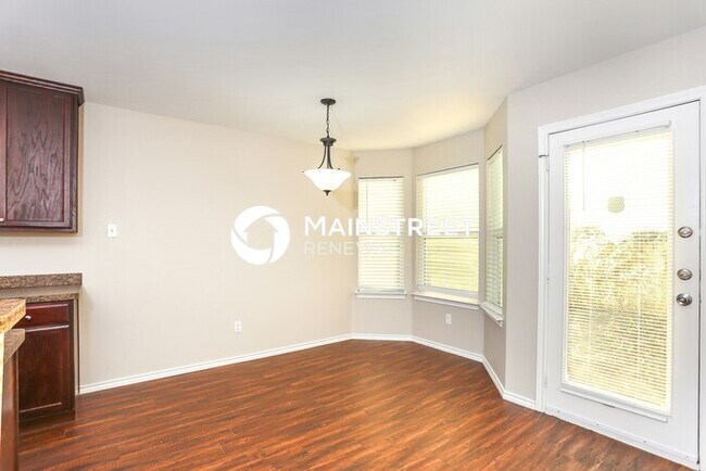 Foto del edificio - 3 Bedroom Pet-Friendly Home in FORT WORTH,...