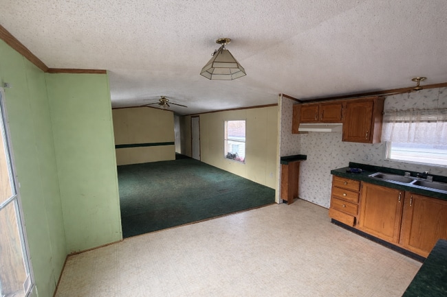 Building Photo - 11 Jacob Ln