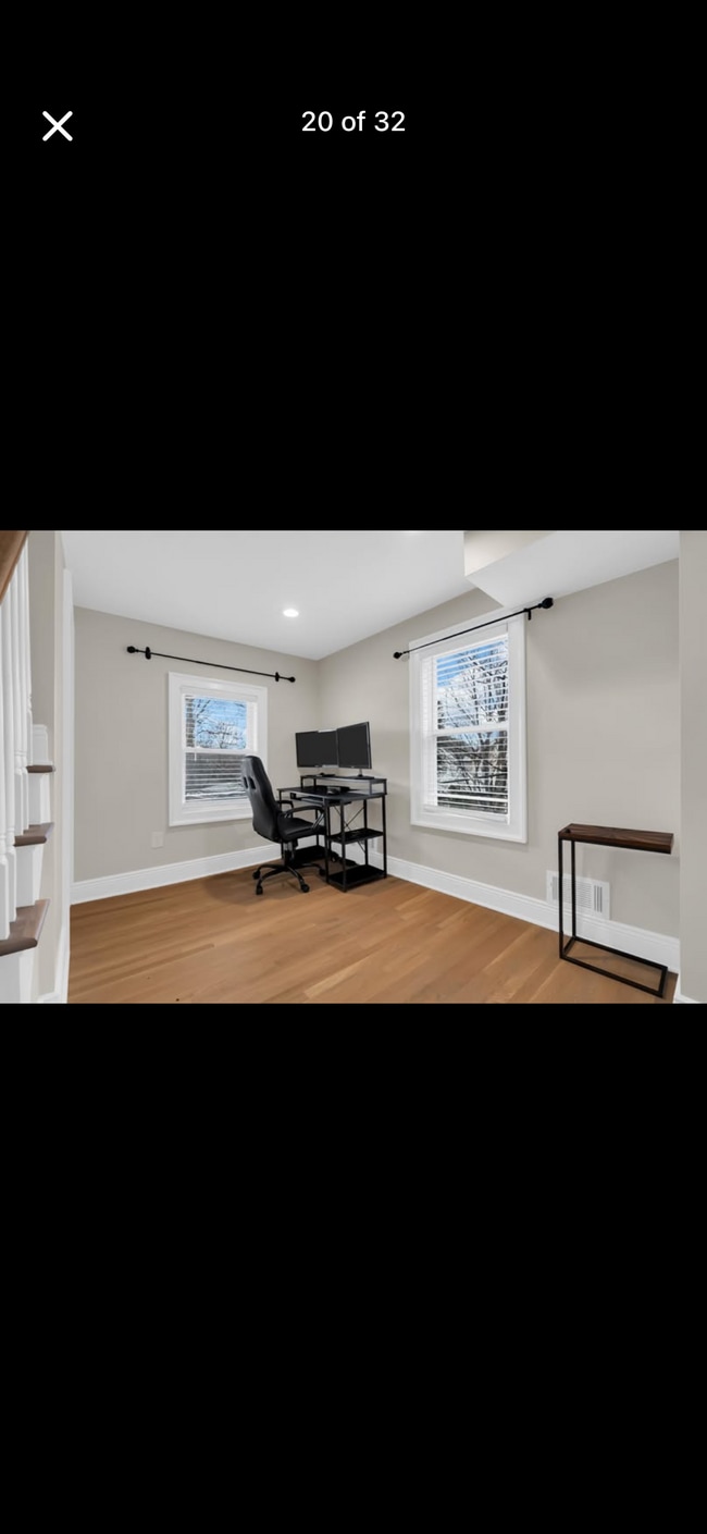 Building Photo - 605 2nd Ave