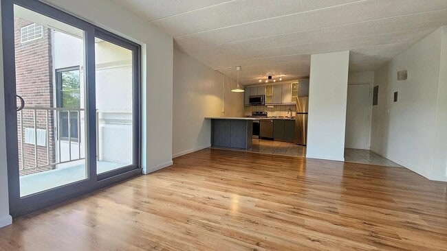 Building Photo - 147 Turner Rd