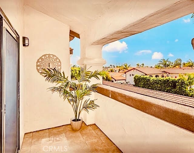 Building Photo - 3830 Avenida Del Presidente