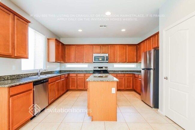 Building Photo - 17066 W Limestone Dr