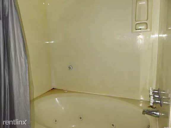 Foto del edificio - 3 br, 2 bath House - 8532 N Rodney Parham Rd