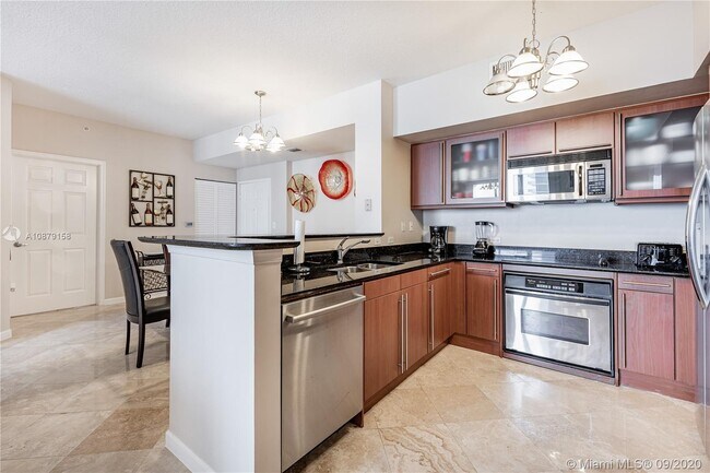 Building Photo - 2080 S Ocean Dr