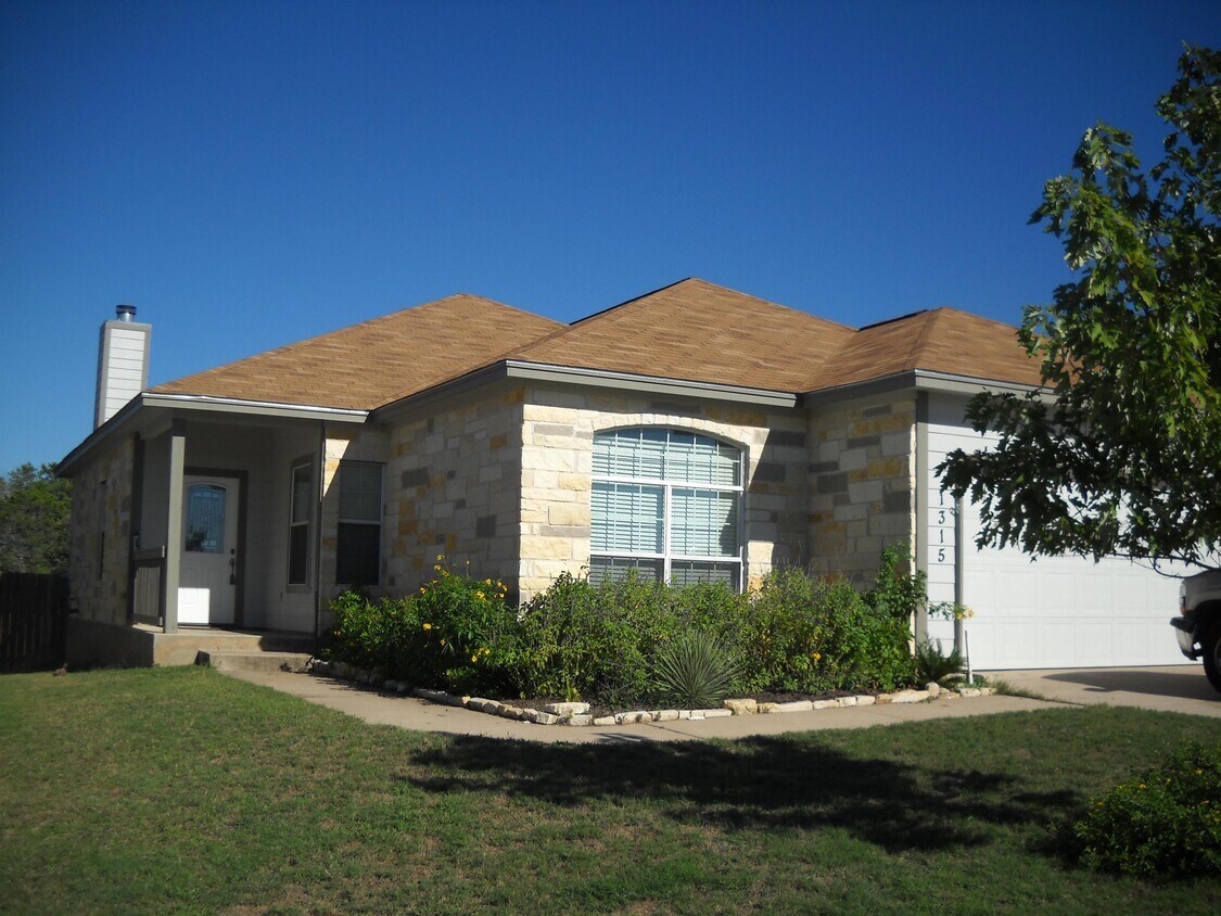 1315 Primrose Ln, Marble Falls, TX 78654 House Rental in Marble Falls