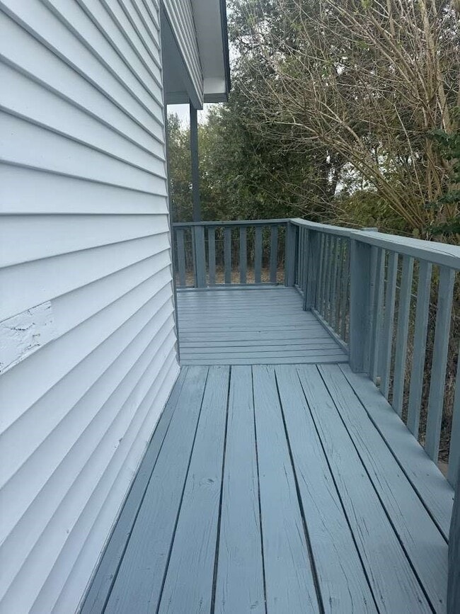 Building Photo - 318 10th St