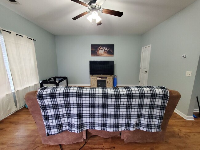 Foto del edificio - 144 Murray Crossing