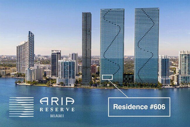 Foto del edificio - 700 NE 24th St