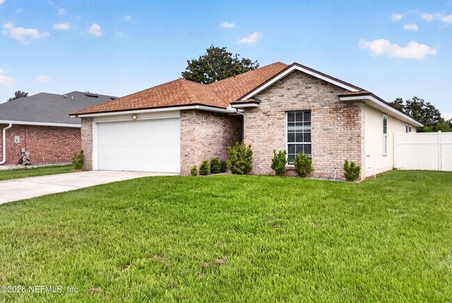 Foto del edificio - 490 Hillside Dr