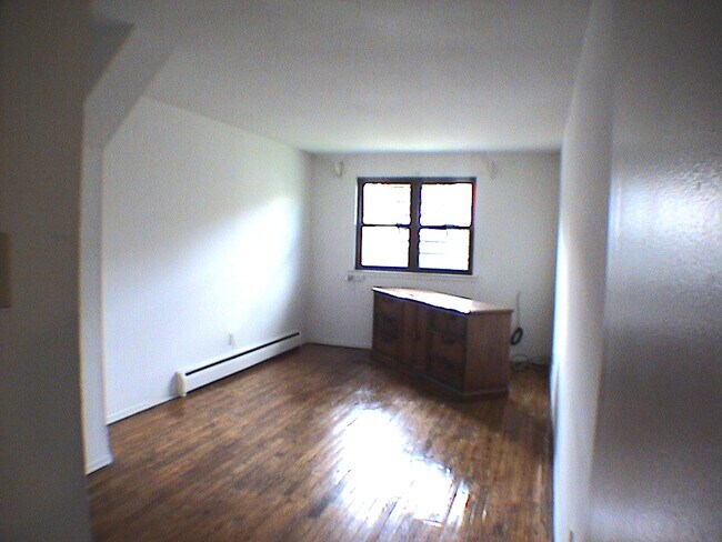 Foto del edificio - 31-48 48th St