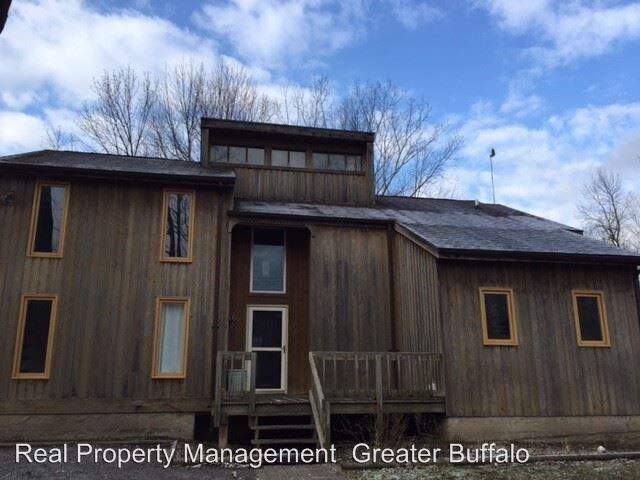 Primary Photo - 3390 Sweet Home Rd