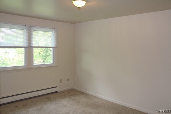 Foto del edificio - 21 Vinson Ave