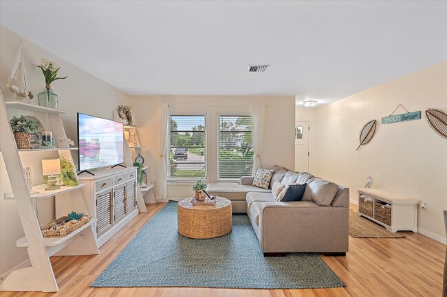 Foto del edificio - 3636 Roslyn Rd