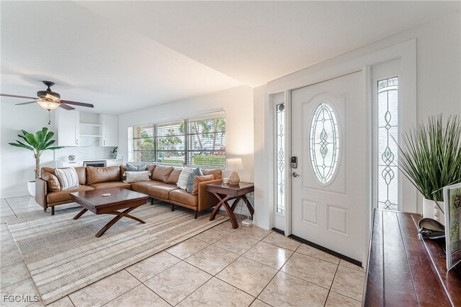 Building Photo - 414 Avalon Dr