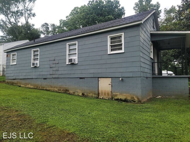 Foto del edificio - 2 br, 2 bath House - 231 Elder Street