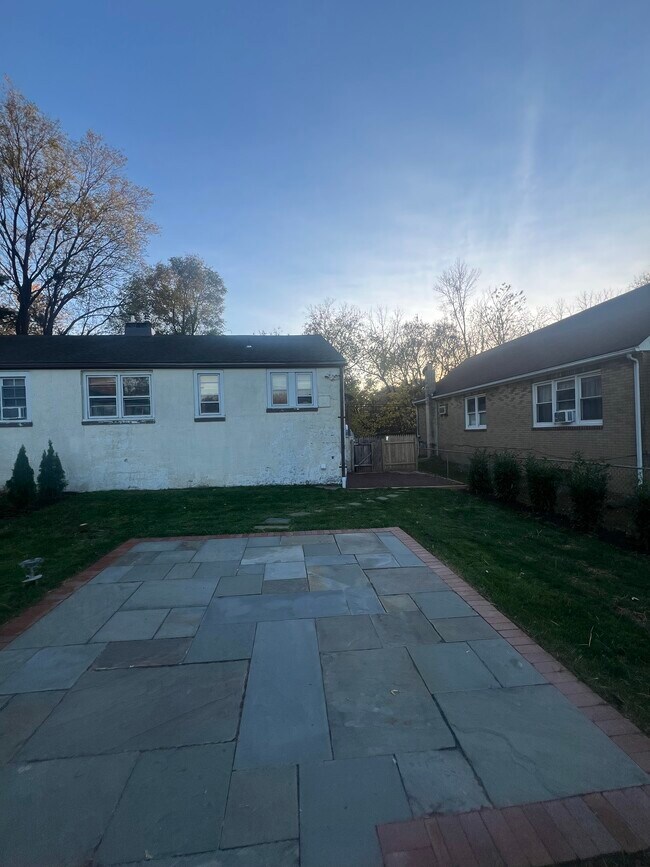 Foto del edificio - 1308 Ashby Ave