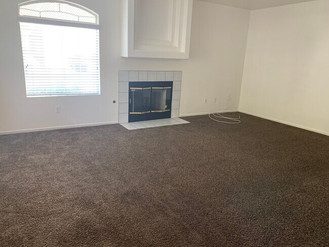 Foto del edificio - 3419 Twilight Star Dr