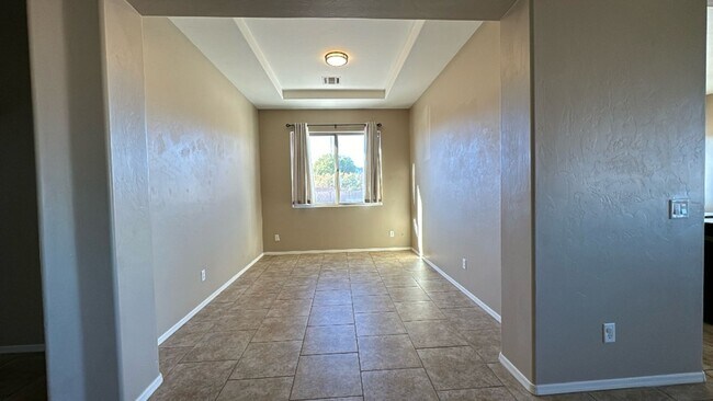 Building Photo - Pristine 4 bedroom, 2 bath home available ...