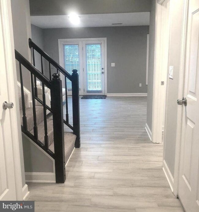 Building Photo - 8104 Meadow Springs Ct
