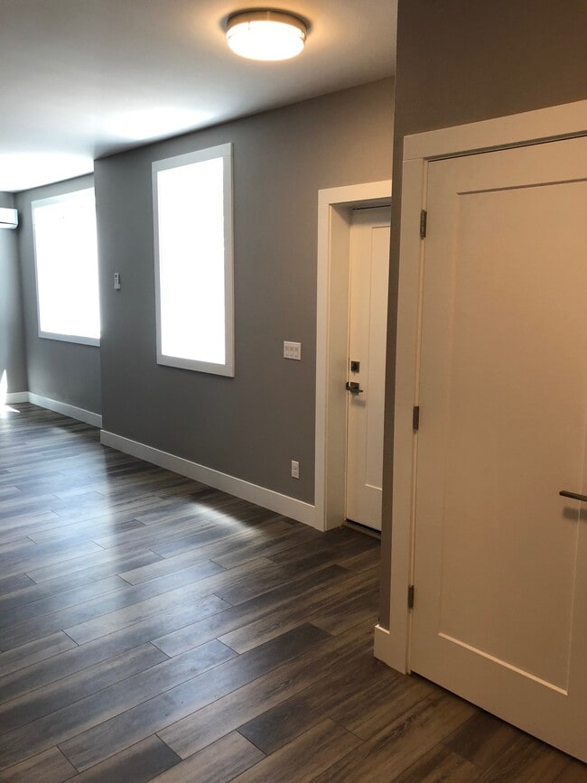 Front Door, Living Room - 3826-B NE Grand Ave