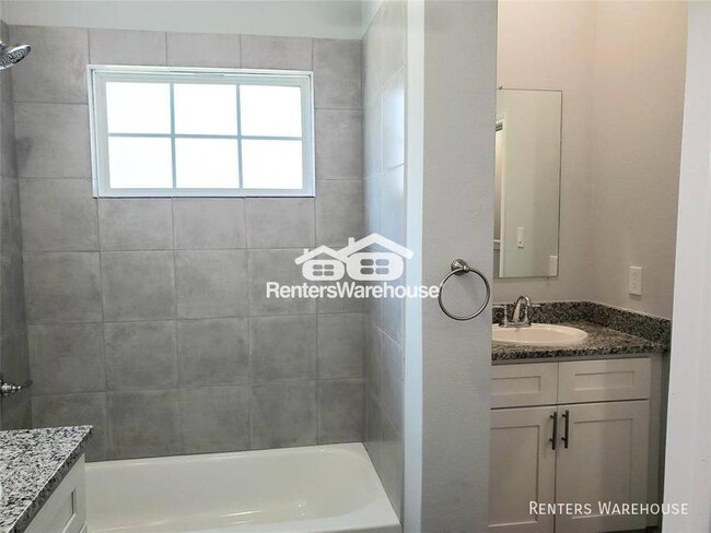 Foto del edificio - Brand new 3 bedroom, 2.5 bath townhome