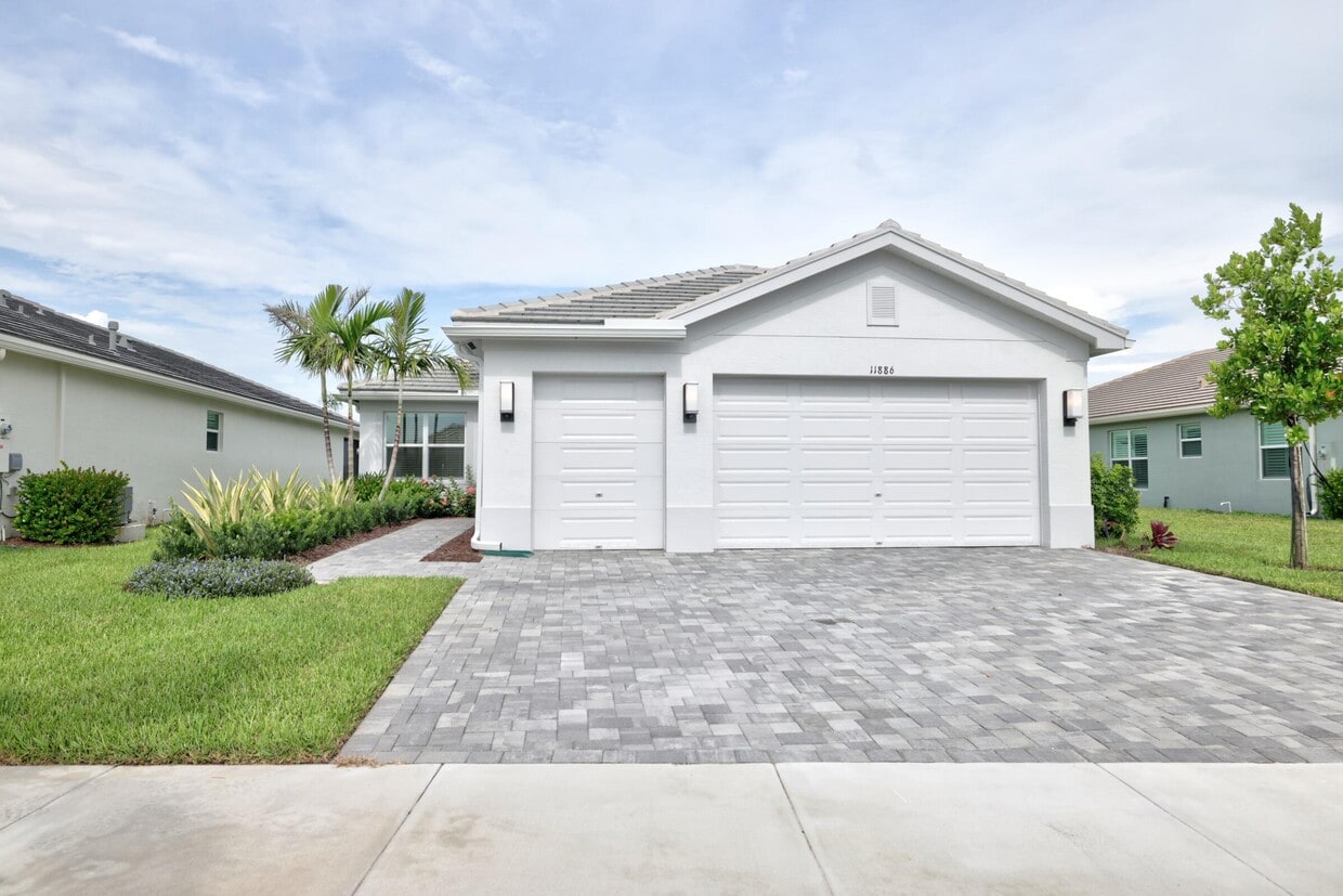 Primary Photo - 11886 SW Poseidon Way