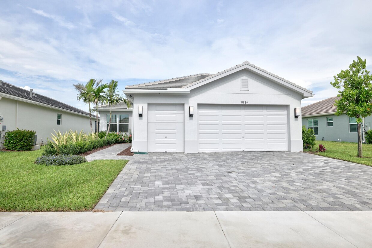 Primary Photo - 11886 SW Poseidon Way