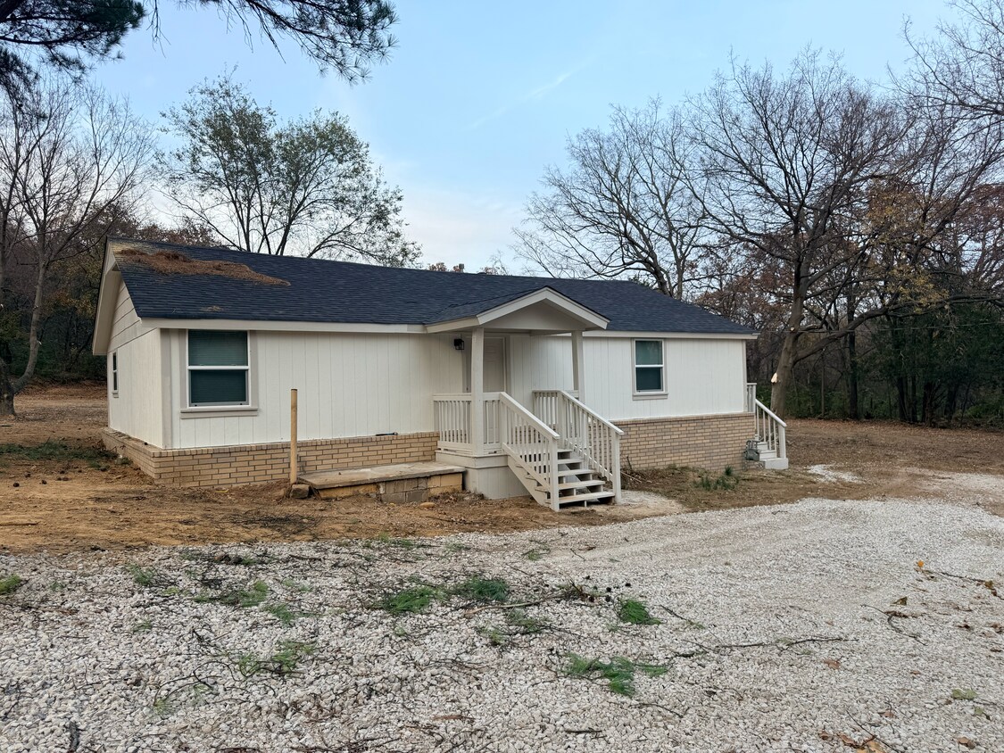 Primary Photo - 3513 W 39th St