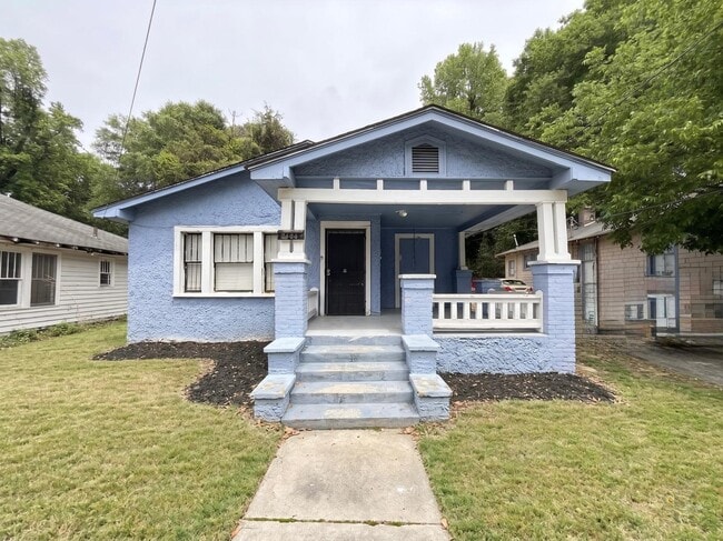 Building Photo - 1126 Boulevard