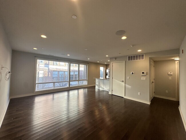 Foto del edificio - 725 S 12th St