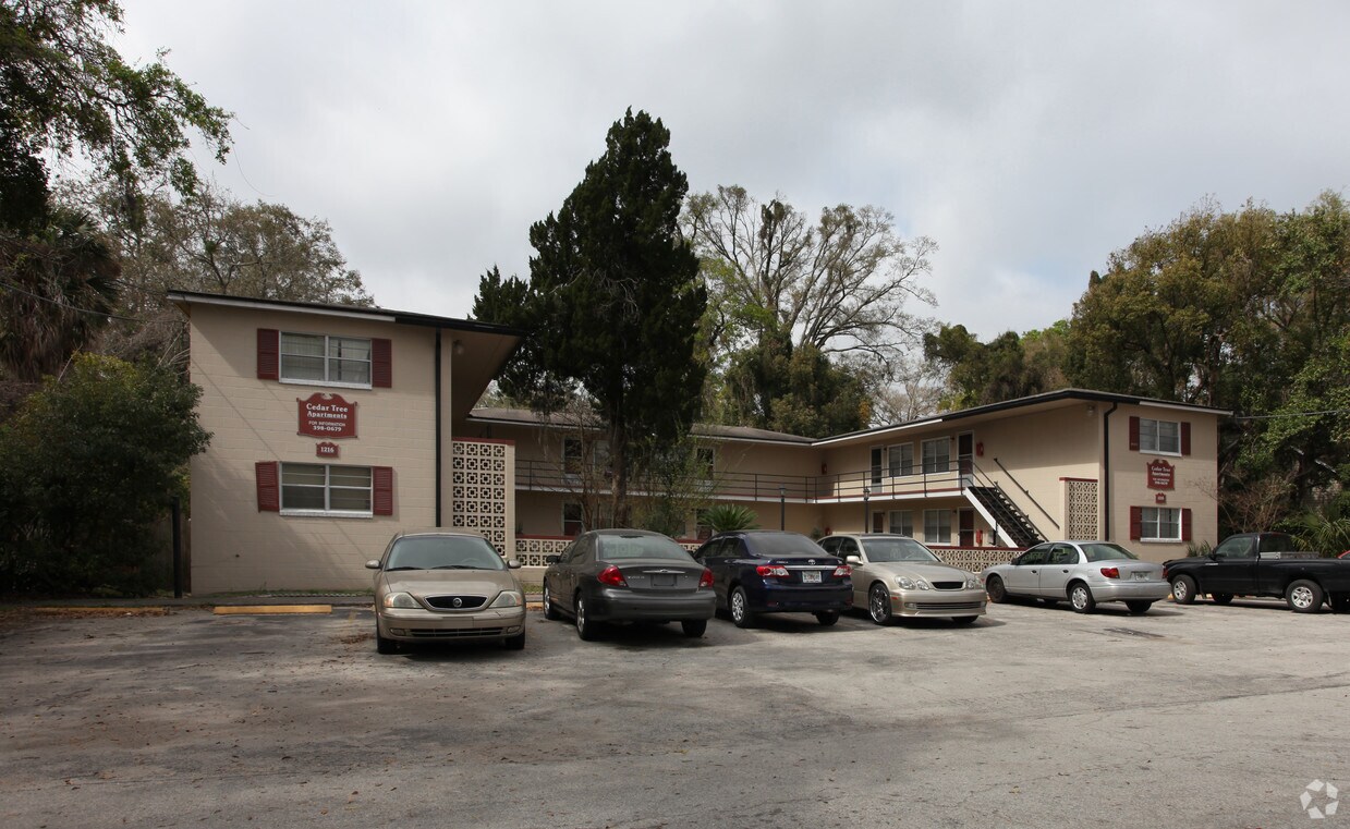 Foto principal - 1216 Easter St