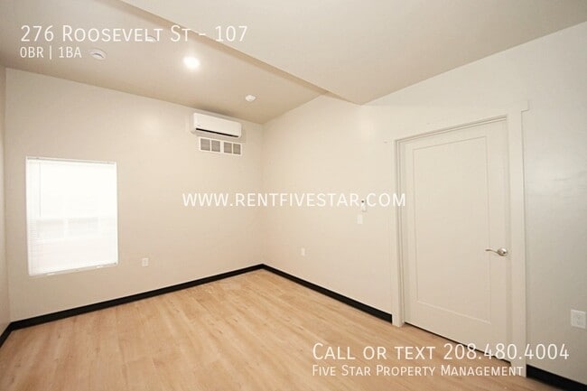 Building Photo - 276 Roosevelt St