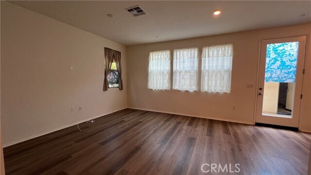 Foto del edificio - 24709 6th St