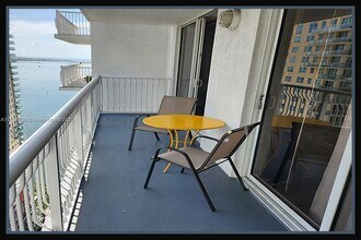 Building Photo - 1200 Brickell Bay Dr