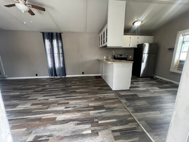 Foto del edificio - 6539 Townsend Rd