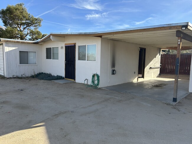 Front yard and carport - 7444 Borrego Trl