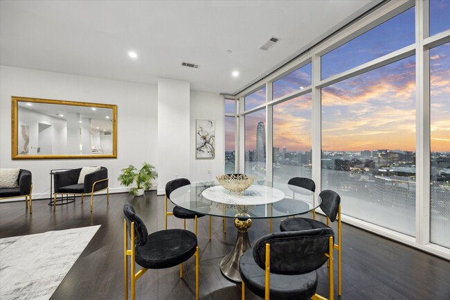 Foto del edificio - 4521 San Felipe St