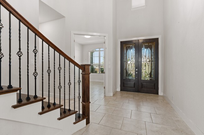 Building Photo - 4008 Canaleta