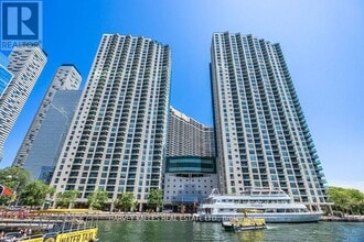 Building Photo - 1806-77-2577 Harbour Square