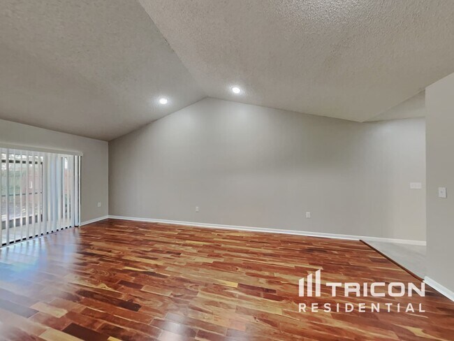 Foto del edificio - 4442 Sandhurst Dr