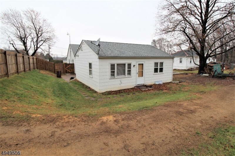 2814 Belvidere Rd Unit B, Phillipsburg, NJ 08865 Apartment for Rent