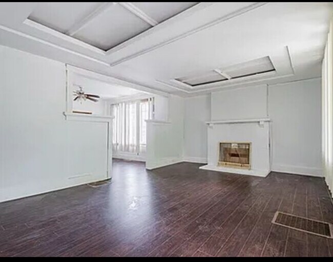 Foto del edificio - 423 S McClellan St