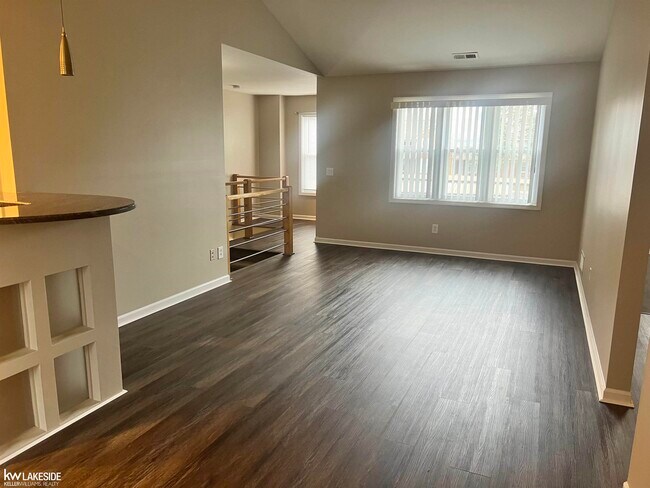 Foto del edificio - 1511 Porter Cir