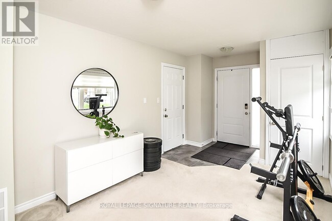 Photo du bâtiment - 377-377 Glancaster Rd